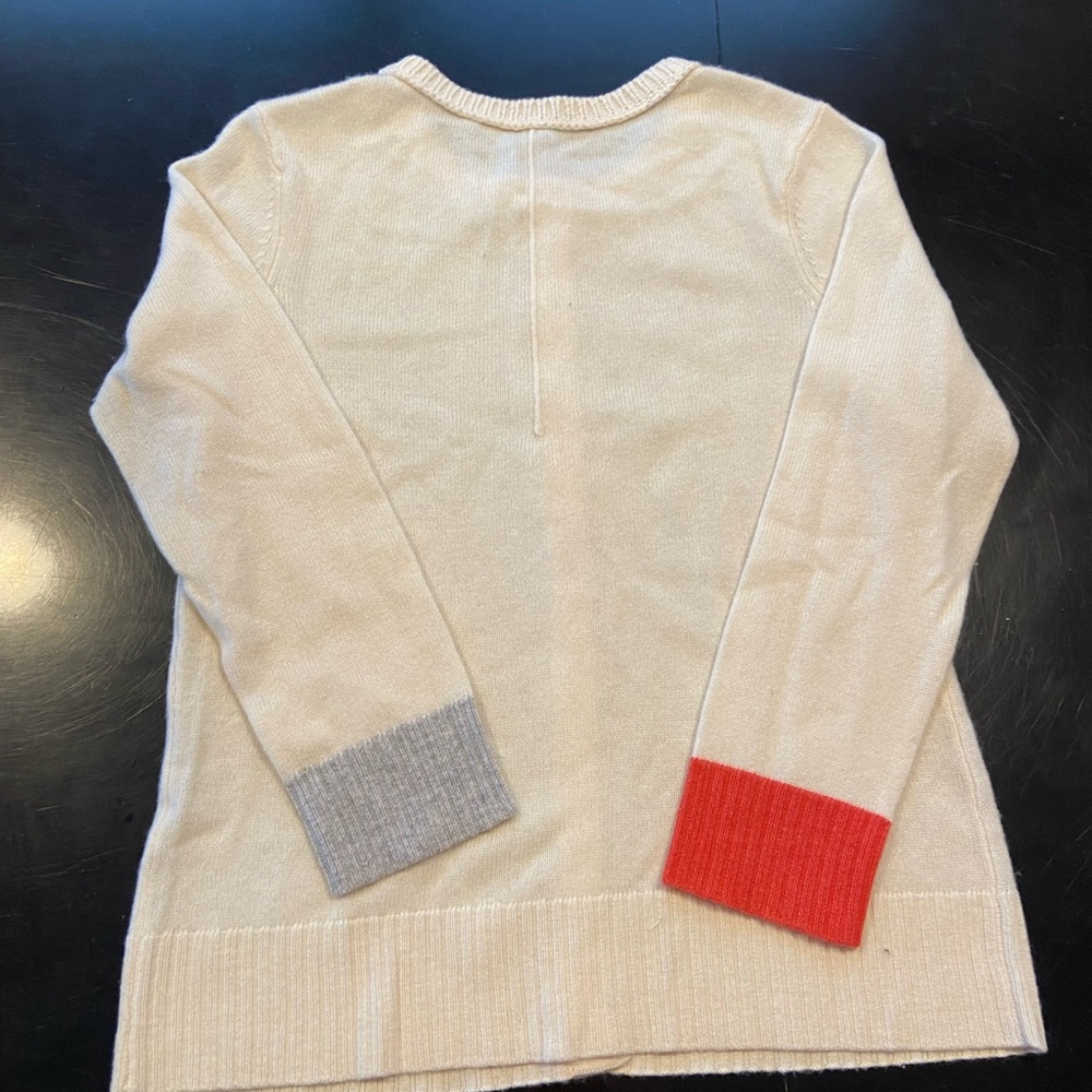 Sweater - Picture 3 of 3